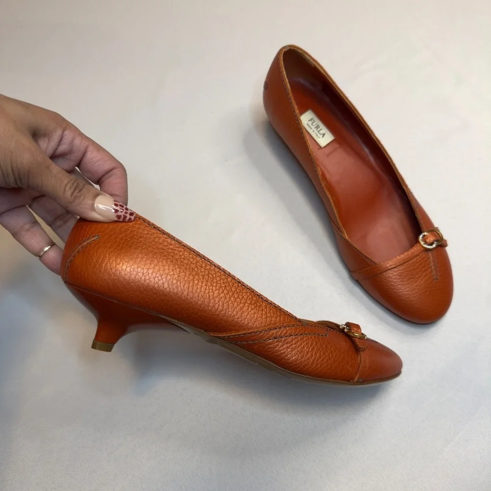 Furla Cognac Leather Knot Detail Low Heel Pumps
